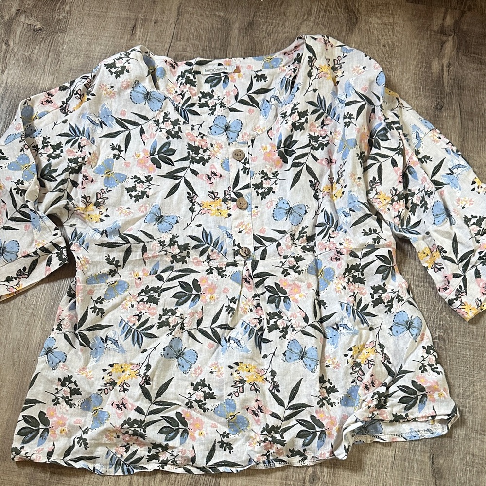 Laura Bianchi Italian made top soft linen type material
